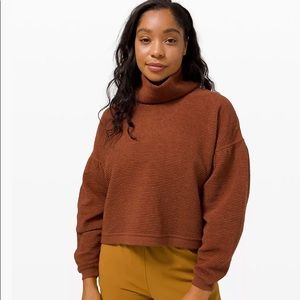 Lululemon peaceful moments pull over size XS/S